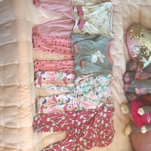 GAP Pajamas - 4 pairs of size 2T long sleeve girls two piece PJs GAP Pajamas - 4 pairs of size 2T long sleeve girls two piece PJs
